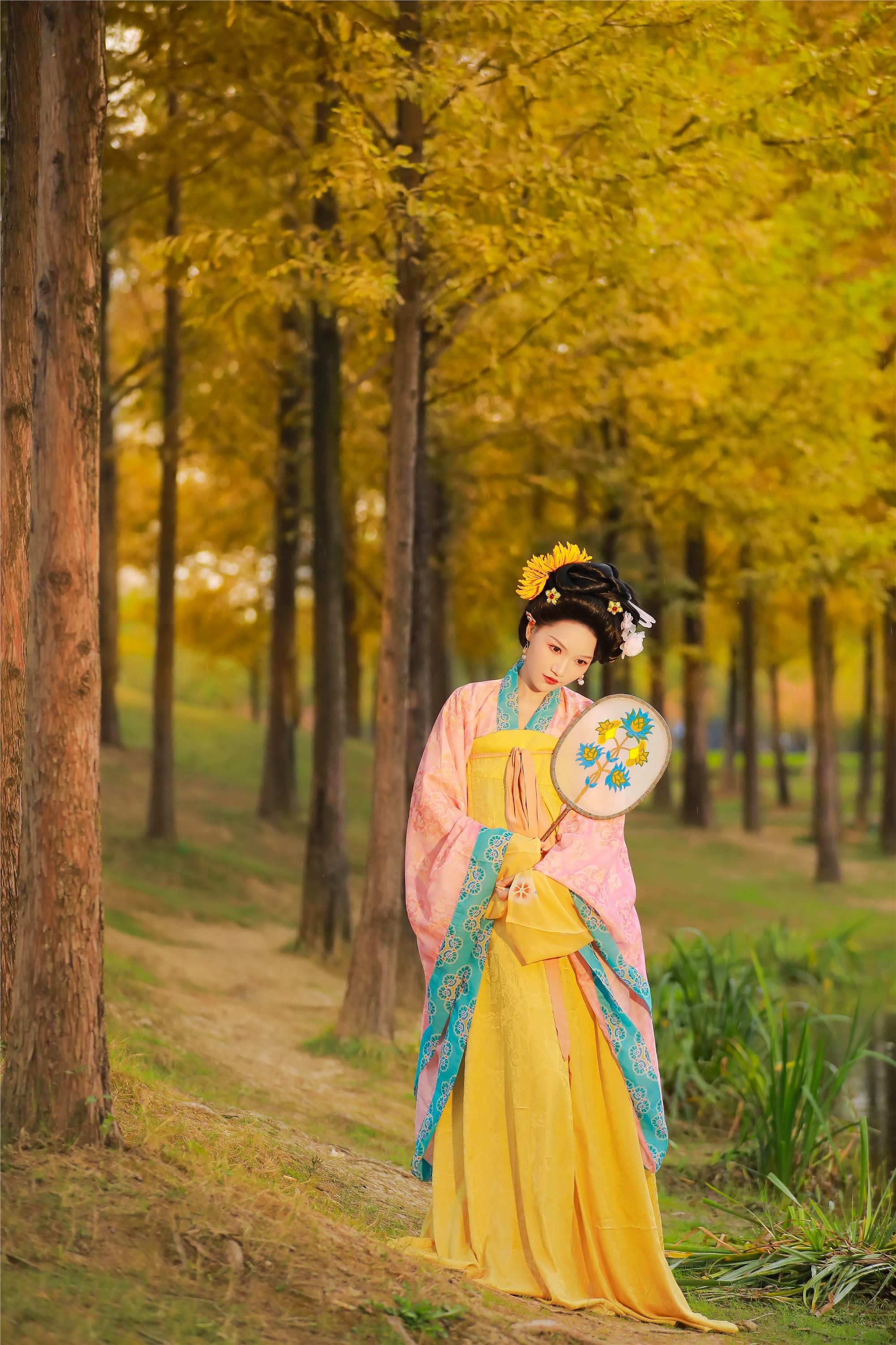 YITUYU艺图语 2025.02.07 秋意浓 焚香小也